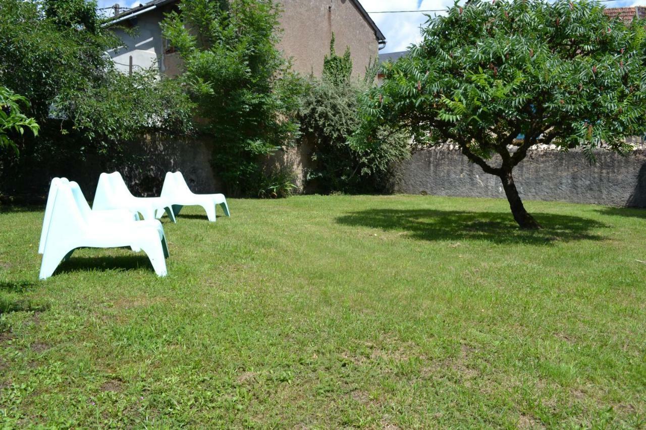 Appartement Passe Partout Lucenay-l'Eveque المظهر الخارجي الصورة